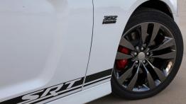 Dodge Charger SRT8 392 (2014) - koło