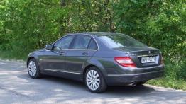 Mercedes Klasa C W204 Sedan 220 CDI 170KM - galeria redakcyjna - widok z tyłu