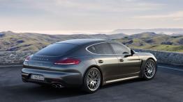 Porsche Panamera 4S Facelifting (2013) - widok z tyłu