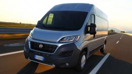 Fiat Ducato III Facelifting Furgon (2014) - widok z przodu
