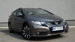 Honda Civic IX Tourer 1.8 i-VTEC - galeria redakcyjna - widok z przodu