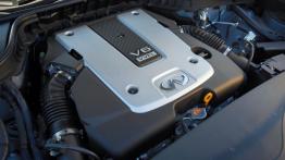 Infiniti QX70 (2014) - silnik