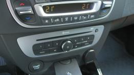 Renault Megane III Facelifting - galeria redakcyjna - panel sterowania wentylacją i nawiewem