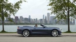 Chevrolet Camaro V Cabrio Facelifting (2014) - prawy bok