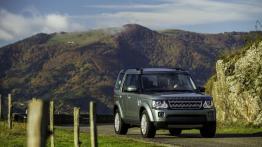 Land Rover Discovery 4 (2014) - widok z przodu