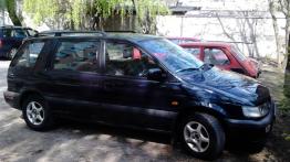 Mitsubishi Space Wagon II Minivan - galeria społeczności - prawy bok