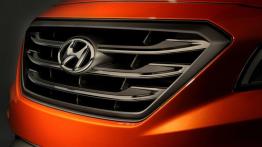 Hyundai Sonata YF Facelifting Sport 2.0T (2015) - grill