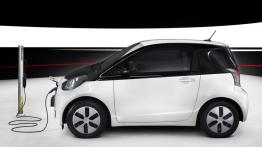 Toyota iQ EV - lewy bok