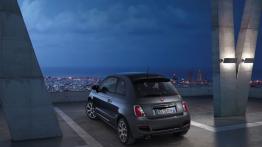 Fiat 500S - widok z tyłu