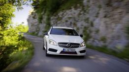 Mercedes A 250 Sport (W176) 2012 - widok z przodu