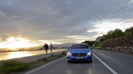 Mercedes A 200 (W176) 2012 - widok z przodu