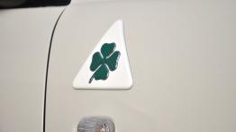 Alfa Romeo MiTo Hatchback 3d 1.4 TB MultiAir 16v 170KM - galeria redakcyjna - emblemat boczny