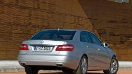 Mercedes Klasa E W212 - widok z tyłu