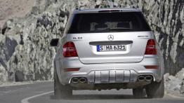 Mercedes Klasa M W164 Off-roader Facelifting AMG