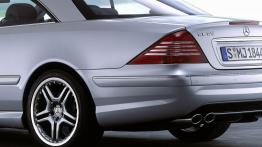 Mercedes CL 65 AMG - widok z tyłu