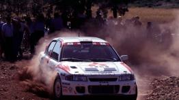 Mitsubishi Lancer EVO - widok z przodu