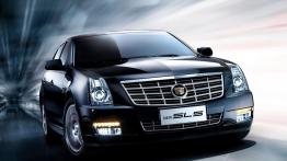 Cadillac SLS - widok z przodu