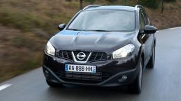 Nissan Qashqai + 2 2010 - widok z przodu