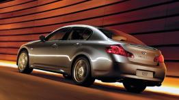 Infiniti G37 Sedan - widok z tyłu