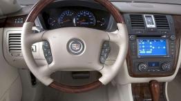 Cadillac DTS - kokpit