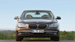 BMW serii 7 F02 Facelifting - widok z przodu