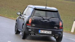 Mini Cooper SD Clubman 50 Hampton - widok z tyłu