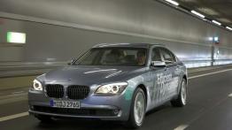 BMW Seria 7 F01 Sedan 740d 306KM 225kW 2010-2012
