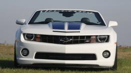 Chevrolet Camaro Cabrio Hennessey - przód - reflektory włączone