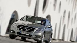 Mercedes Klasa R Off-roader Facelifting