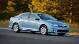 Toyota Camry Hybrid 2012 - widok z przodu
