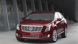 Cadillac XTS - widok z przodu