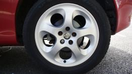 Alfa Romeo 147  Hatchback - galeria społeczności - koło