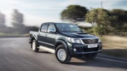 Toyota Hilux VII Double Cab Facelifting - widok z przodu