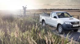 Toyota Hilux VII Single Cab Facelifting - widok z przodu