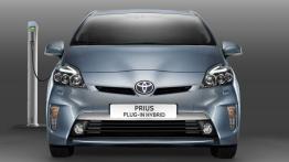 Toyota Prius Plug-in Hybrid - widok z przodu
