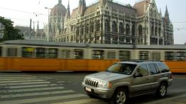Jeep Grand Cherokee 2001 - widok z przodu
