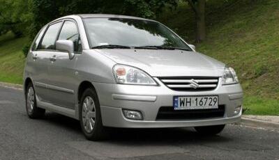 Suzuki Liana