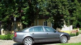 Skoda Superb 2.8 V6 Tiptronic - galeria redakcyjna - prawy bok