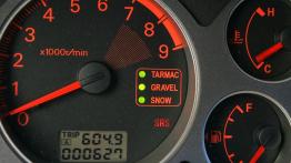 Mitsubishi Lancer EVO IX - deska rozdzielcza