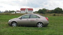 Nissan Primera 1.9 dCi Acenta - lewy bok