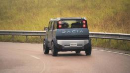 Dacia Hipster - koncept - ty³ - reflektory w³±czone