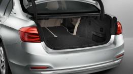 BMW 330e - oszczędności, co niemiara