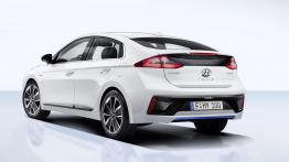 3 x Hyundai Ioniq w Genewie