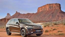 BMW Serii 4 i X5 - nowe silniki i pakiety wyposażenia