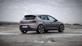 Seat Leon Cupra - na torze czuje się jak w domu
