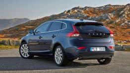 Volvo V40 i V40 Cross Country w nowymi silnikami