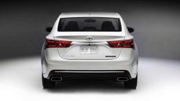 Toyota Avalon - odświeżona wersja debiutuje w Chicago