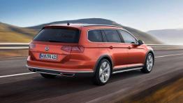 Volkswagen Passat Alltrack - w roboczych spodniach