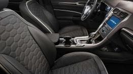 Ford Vignale Mondeo - wreszcie trafia do sprzedaży