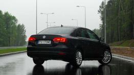 Volkswagen Jetta Hybrid - ekologicznie i ... szybko ?
